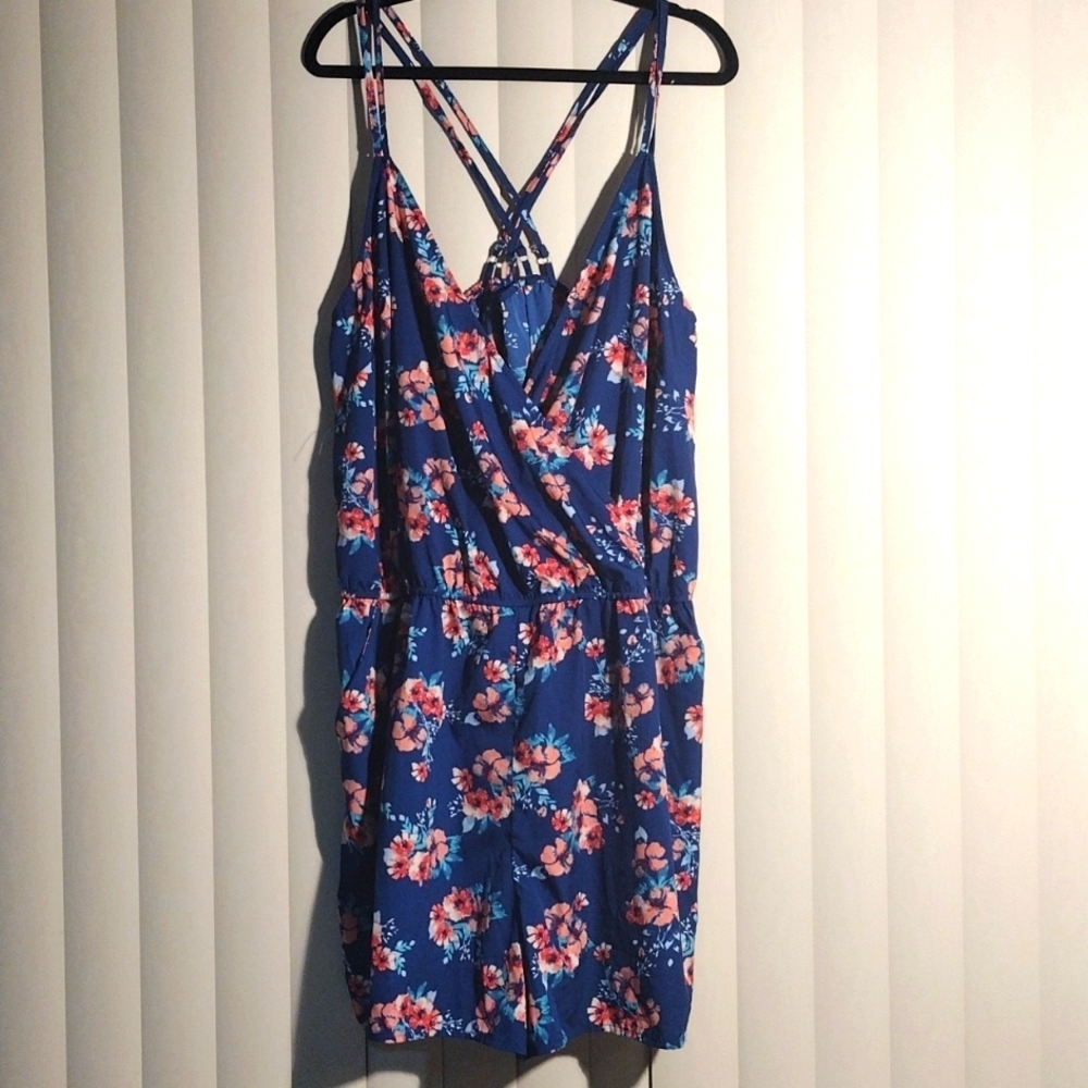 ARIZONA JEANS COMPANY 3X FLORAL ADJUSTABLE STRAPS ROMPER NWOT